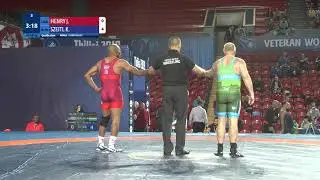Qual. GR - 88 kg: J. HENRY (USA) v. K. SZEITL (HUN)