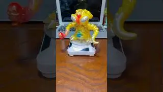 Blobpusさんのソフビ　Blobpus(ブロッパス)