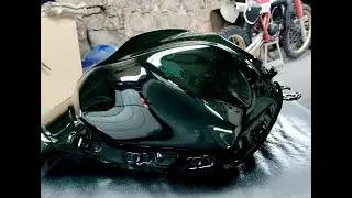 Black Metal Flake Over Candy Apple Green Top Coat