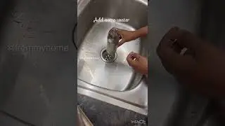 Clean the greasy oil bottle with no time #shortsfeed #frommyhomevlogs #shortsyoutube #kitchenhacks