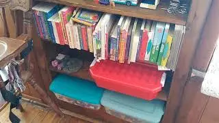 Decluttering the hallway (mid job)