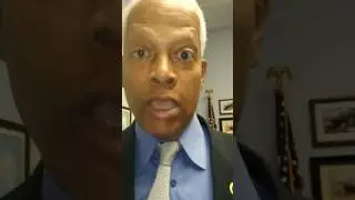 Thomas Wayne Hudson, The Walking Veteran, meets with Congressman Henry 