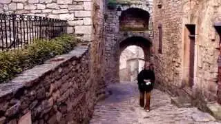 Villages du Luberon, Lacoste