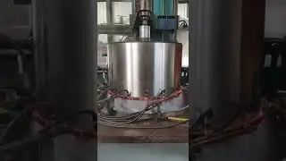 The roller with a diameter of 2 meters is being quenched