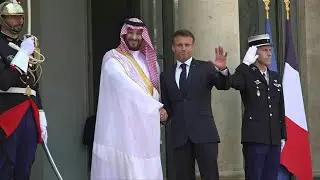 Macron accueille Mohammed ben Salmane, prince h&eacute;ritier d'Arabie saoudite, &agrave; l'Elys&eacute;e | AFP Images