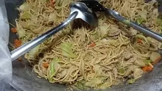 Nagluto ako ng pansit at papaitan 