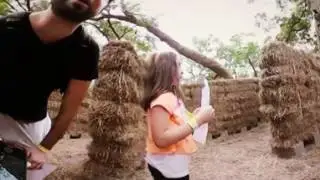Insta360 Air lost in a hay maze. 360