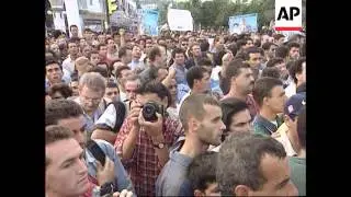 Algeria - Opposition parties stage protest