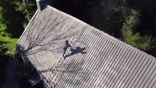 R&eacute;alisation d&rsquo;une r&eacute;sine sur la tuile b&eacute;ton 