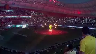 As a volunteer provides special events service to Fifa
