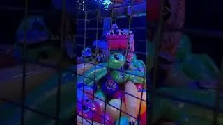 Dave and Buster's New Human Crane Brings The Boom!💥