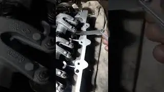 como que mec&acirc;nico velho regula v&aacute;lvulas kkkkkk