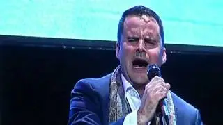 HASTA SIEMPRE COMANDANTE por el cantaor Juan Pinilla. Auditorio Marcelino Camacho 29/10/2018