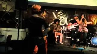I Get High by Chillitees