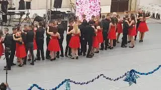 Illyés Gyula gimnázium 12.B tánca 2018.12.07
