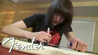Band of Skulls Doodling with Emma Richardson | Fender