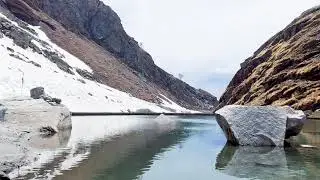 Marhi located midway between Manali and Rohtang La on the Manali-Leh Highway