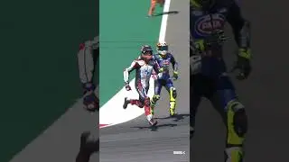 Sparks fly between van der Mark and Locatelli 💥 |&nbsp;2021 #PortugueseWorldSBK 🇵🇹