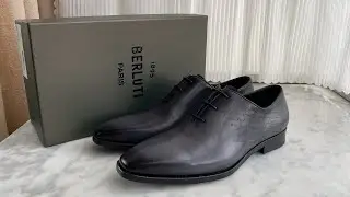 Berluti Alessio Scritto Venezia Calf Leather Derby Black