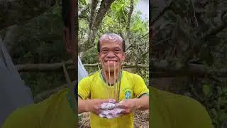 How to Wash Hair in the Forest 🛀 #camping #outdoors