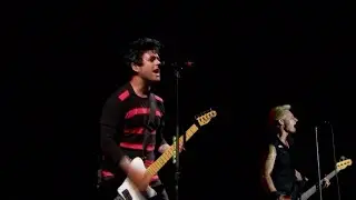 Green Day &mdash; Stop When The Red Lights Flash (Live at Reading Festival) (Pro-Shot HD)