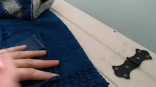 [Storybook tunic, Ebony tunic] Knitting tutorial: how to sew down pocket lining using whip stitch