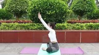 outdoor yoga flow 4K with yoga pham hai