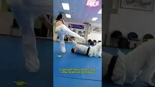 Fearless Woman Defends Herself! #taekwondo #hapkido #youtubeshorts #kungfu #martialarts #videoshort