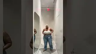 Good American 90s Petite Jeans Try-On (Curvy Fit)