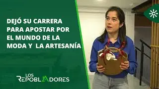 Los repobladores | En Espartinas ha montado su taller donde crea bolsos usando materiales naturales