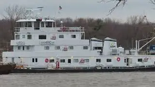 First Barge I've Seen Going Down Mississippi River This Spring Sunset Park Rock Island, IL 3-23-2025