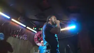 100grandroyce Performs &ldquo;Legends&rdquo; Live From The Spot Rusherz Tour with Readrockdee