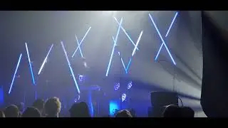 Panda Dub - Walking On The Moon Dubplate (Police) Live Elysee Montmartre Paris 20220519 215316 HD