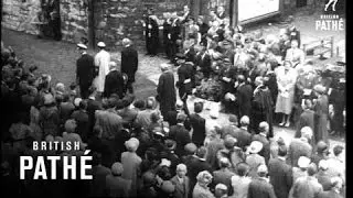 Queen At Caernarfon Castle (1953)