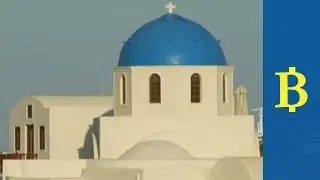 Greek businesses welcome tourist influx, worry about tax hike effects