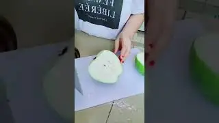 How to cut guava #shorts #viral #guavafruit #cuttingfruit #guava