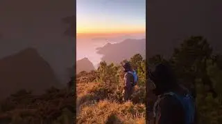 Golden Hour at the top of the mountains🌄#shorts #goldenhour #nature