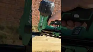 💥tacker! #nailer #carpentry #roofing #tools #woodworking #work #hikoki #diy