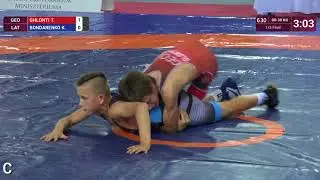 1/2 GR - 38 kg: T. GHLONTI (GEO) v. K. BONDARENKO (LAT)