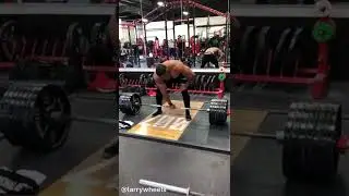 200kg one hand weight lift! #respect #attitude #viral #shorts