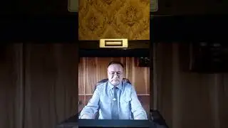 Скорчил физиономию. Что он при этом думал?