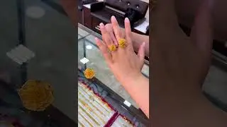 Gold flower rings design.
