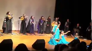 Caja de música, Estudiantina Hechiceras
