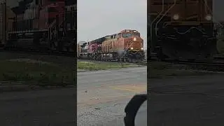BNSF auto rack train departs Kerby yard texas #railfans #BNSF #railroad #trains #autoracks #texas