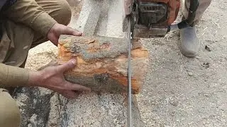 Chainsaw cutting wood piece turning to amazing design, wood turning lathe,
