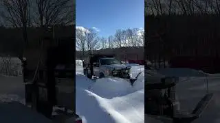 In NH currently : 🥶❄️🛻   #dump #truck #plowing #f550 #ford #nh #fyp #fy #plow