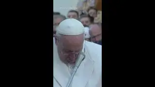 Pope Francis cries mentioning Ukraine at public prayer
