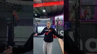 Nie ma na co czekać! ⏰ Wbijaj na naszą stronę, wybierz miejsce i widzimy się na sali 🥳