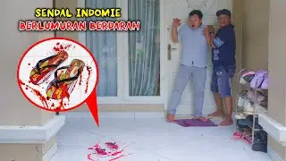 Sendal Indomie Berlumur D4R4H Misterius Di Depan Rumahku