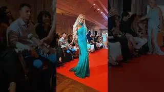 Анна Калашникова в неотразимых образах💫 Ведущая и артист World Fashion Week Dubai 🔥🇦🇪 Look 1/2?✨